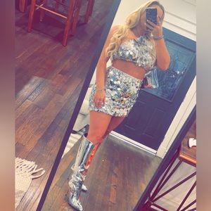 Two-piece silver sequin skirt SET